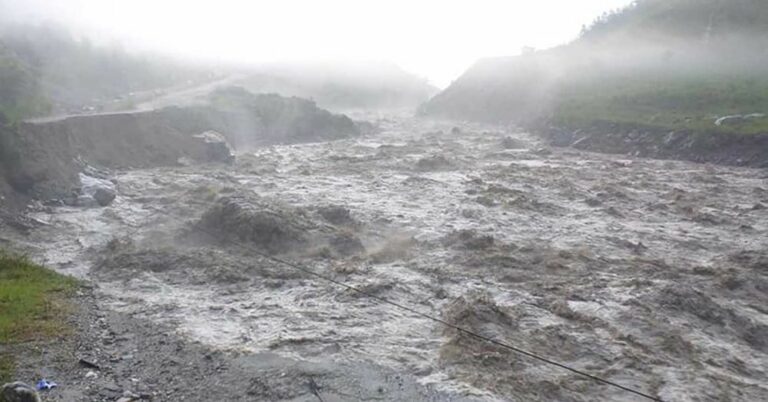 sindhupalchok flood death helicopter